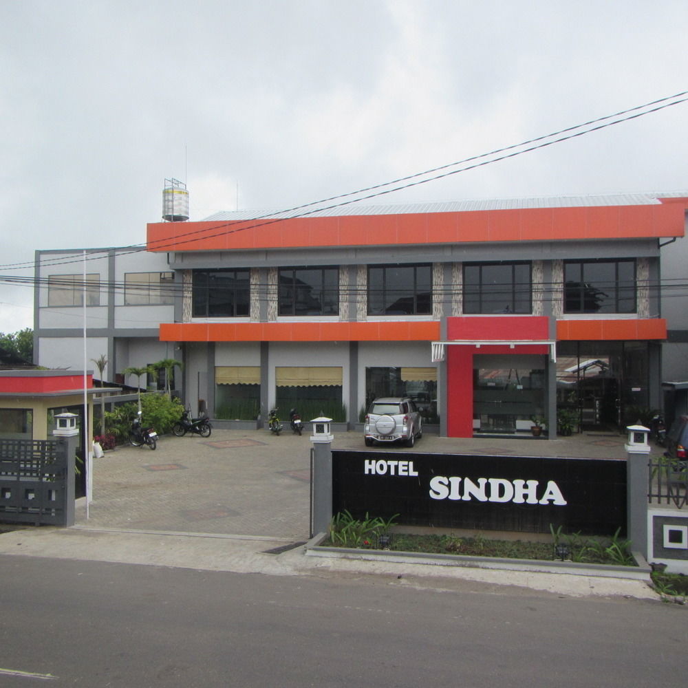 Hotel Sindha Ruteng Exterior foto
